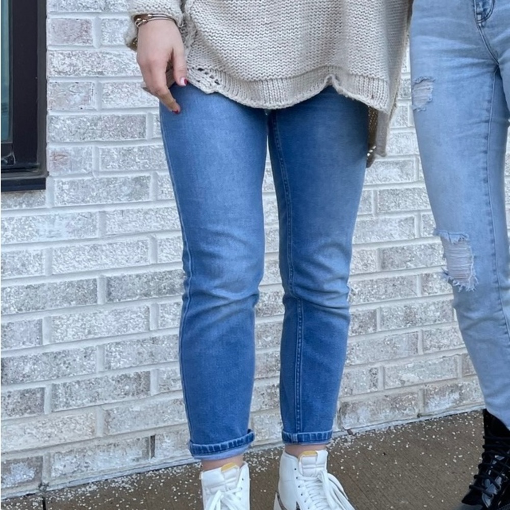 BDG Girlfriend Denim